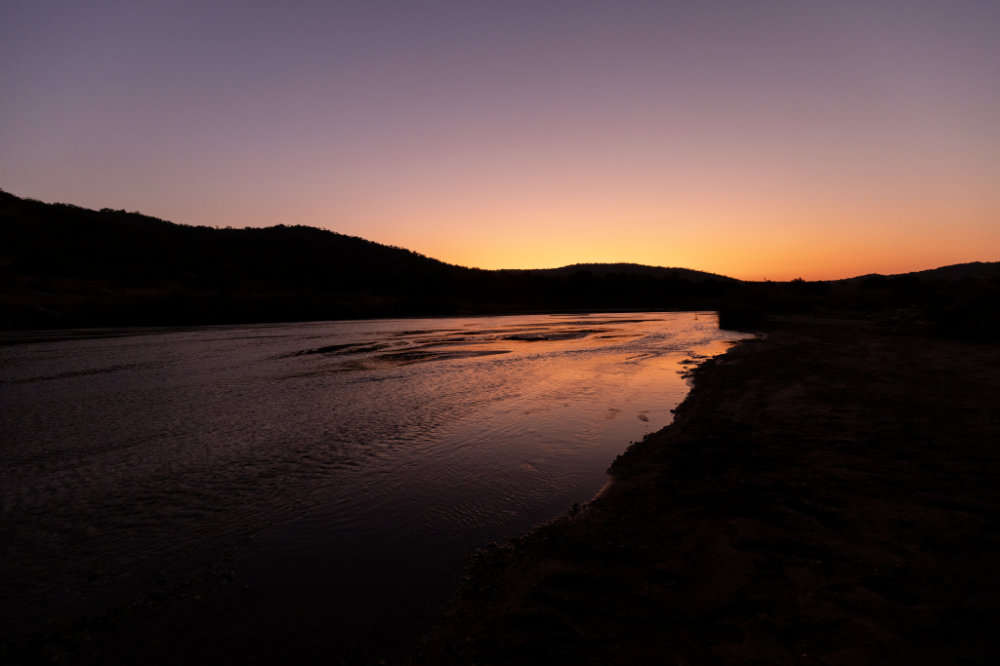 Safari Sunset 2.jpg